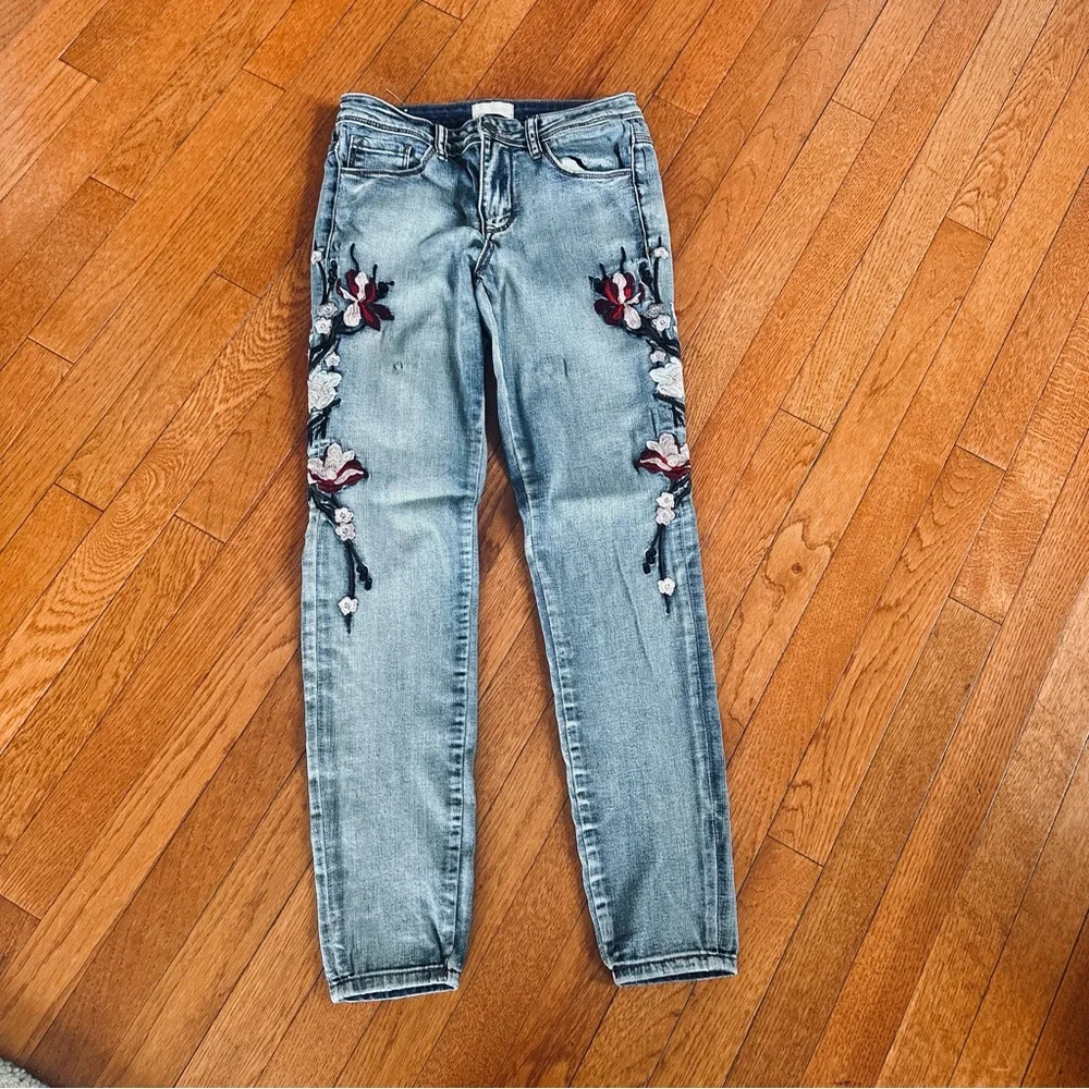 Caution To The Wind Floral embroidered stretch fit skinny jeans - Picture 3 of 12